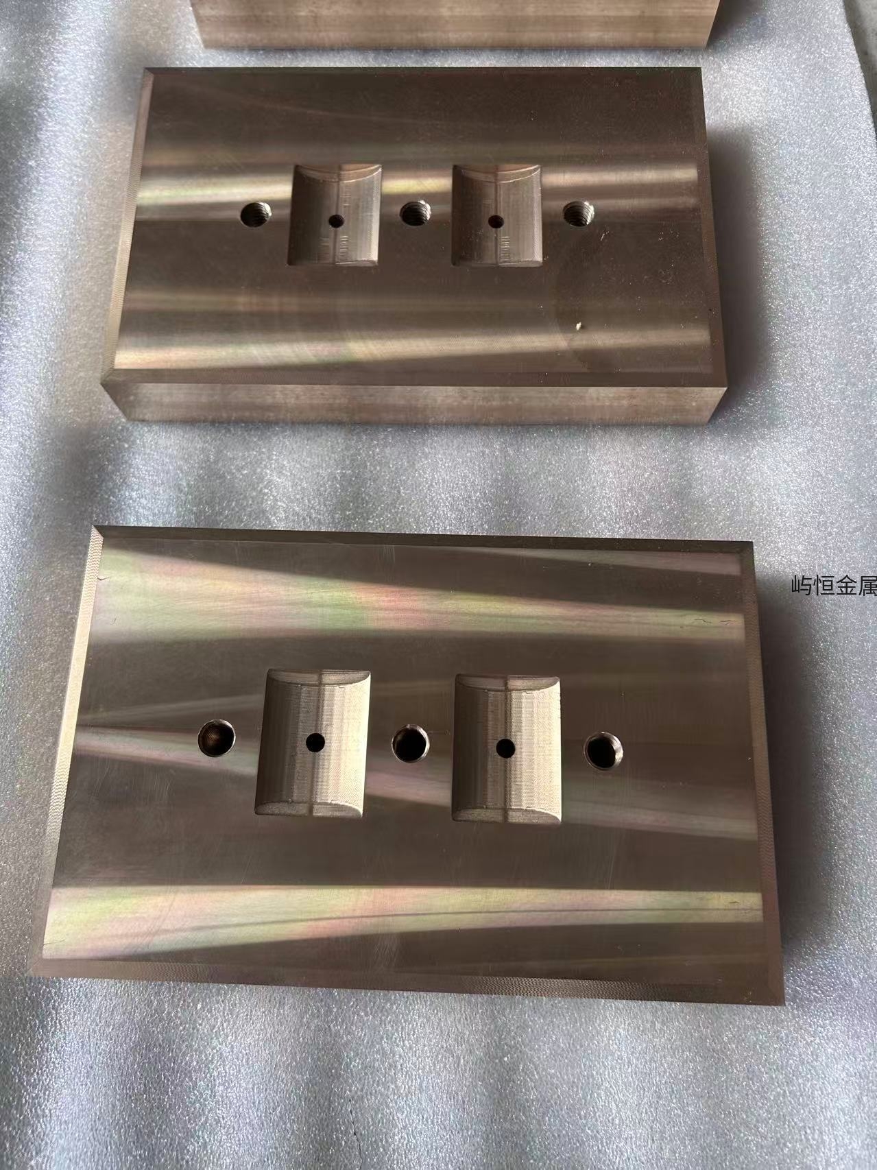 锡青铜衬板:重载设备的“耐磨减摩核心”